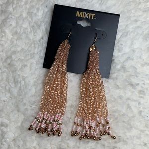 Adorable beaded tassel earrings!